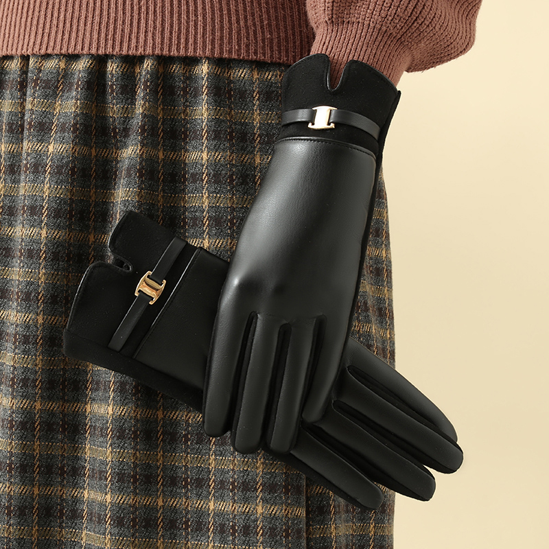 1 Pair of Gloves for Women in  - огляд і ціна Driving Gloves Leather